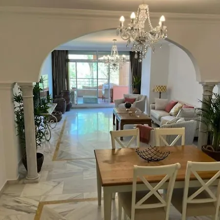 Magna Apartment *